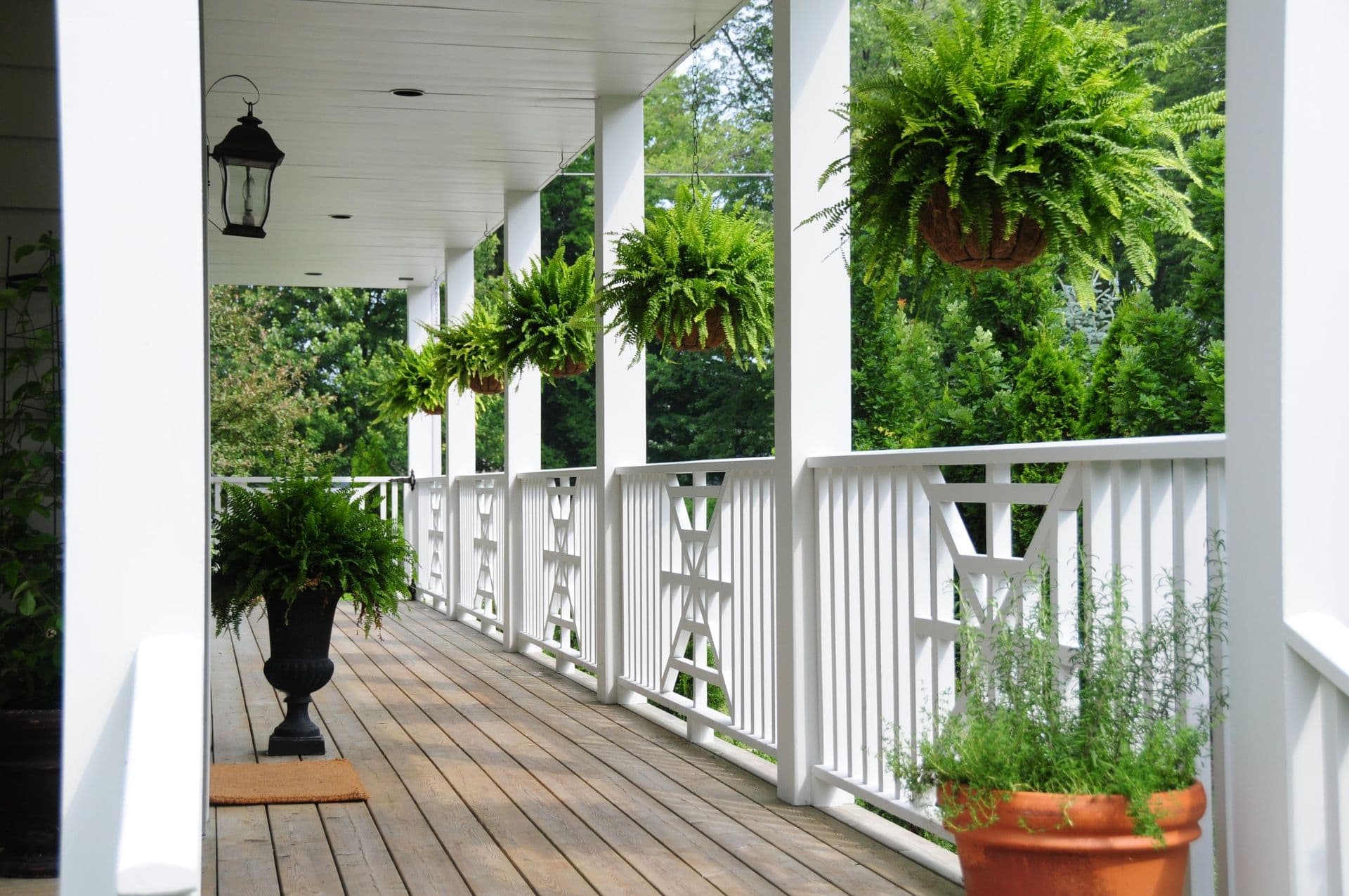 railing-porch-flowers
